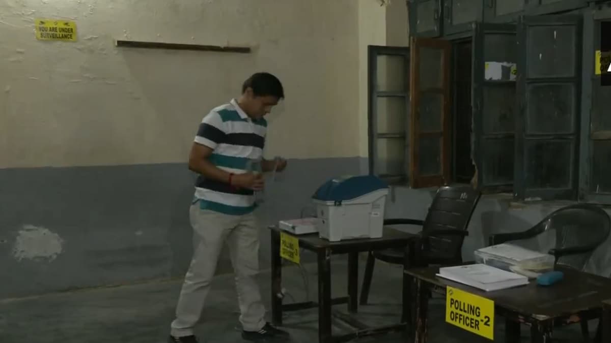 Jammu Kashmir Election: 40 सीटें, 415 प्रत्याशी, 39.18 लाख वोटर्स; जानें आज तीसरे फेज की वोटिंग की तैयारी कैसी?