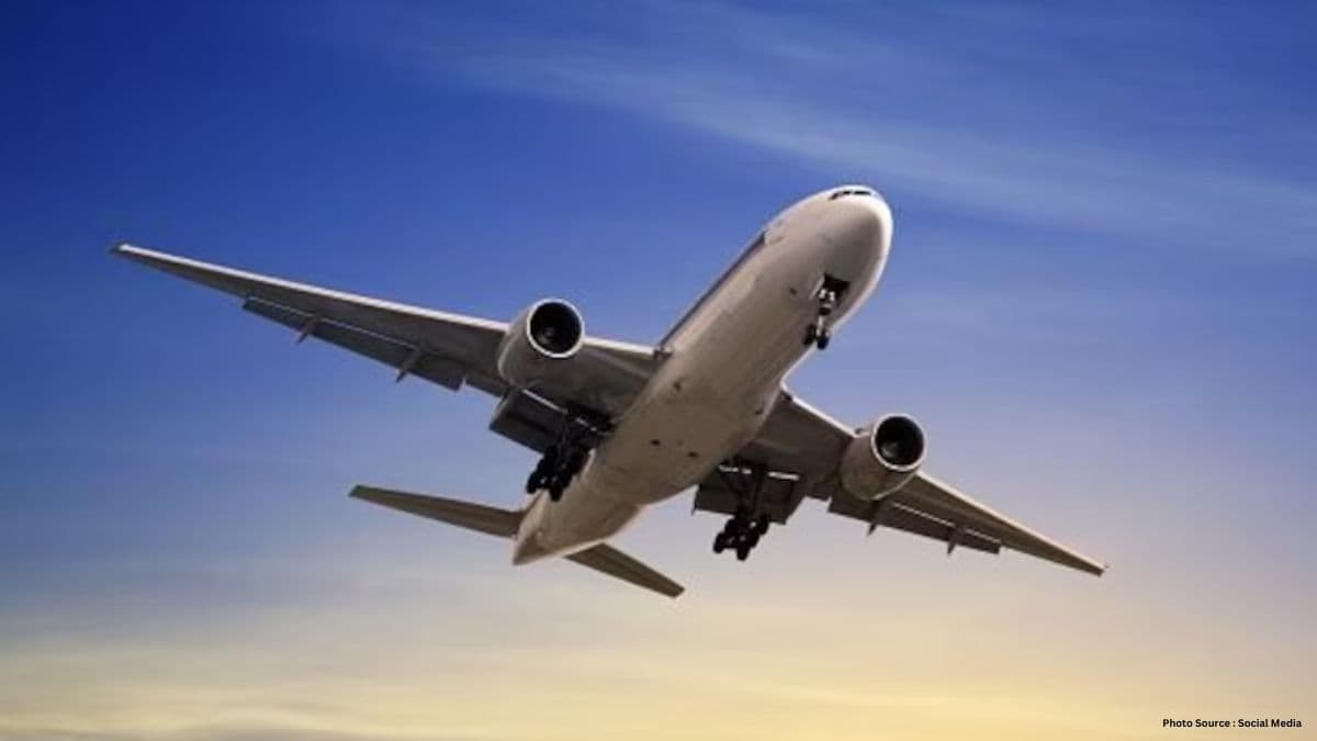 Airplanes Not Fly in Straight Line