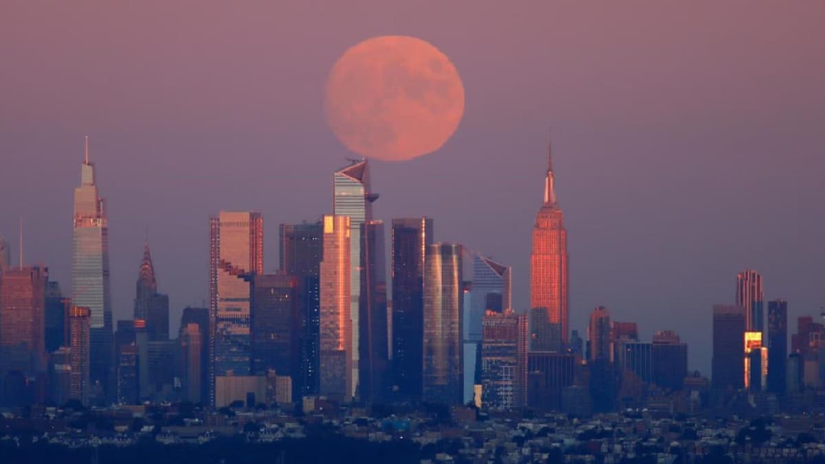 Supermoon 2024: सबसे चमकदार चांद देखने को रहें तैयार; जानें कब-कहां आएगा नजर, क्या भारत में भी दिखाई देगा?