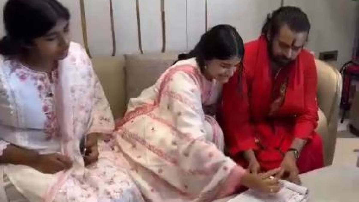 क्या होता है आस्था घोषणापत्र? तिरुपति मंदिर जाने से पहले पवन कल्याण की बेटी ने किए साइन
