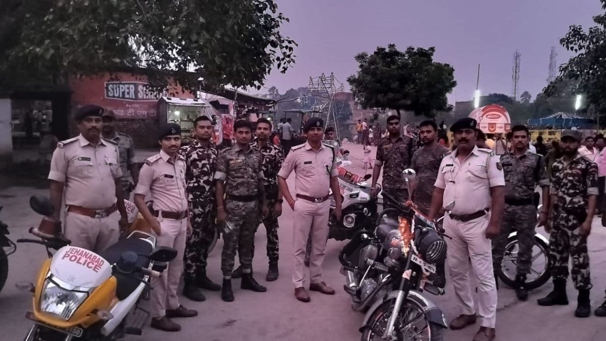 बिहार में दुर्गापूजा के लिए बढ़ाई सुरक्षा, 10000 से ज्यादा पुलिसकर्मी किए जाएंगे तैनात
