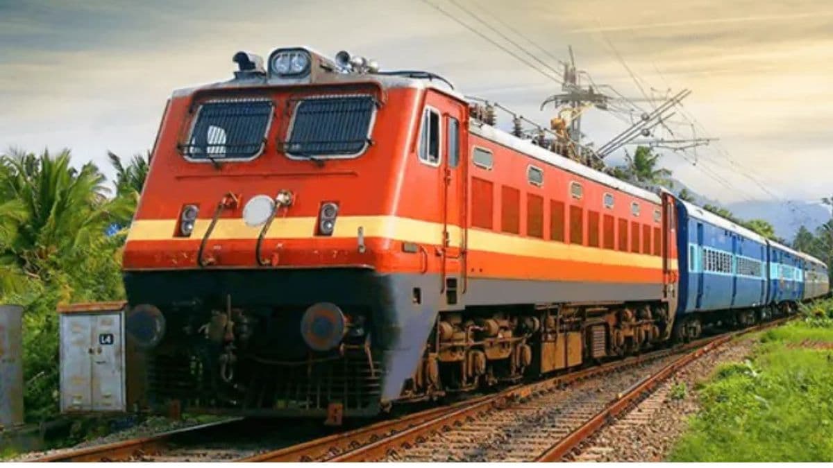 ट्रेन में चोरी हुआ सामान तो जिम्मेदारी किसकी? अब यात्री को रेलवे देगा 4.7 लाख रुपये