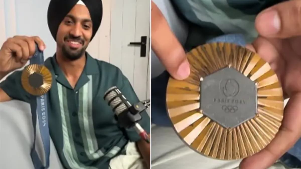 उनका एक ही काम था और उन्होंने...,ओलंपिक मेडल की क्वालिटी को लेकर हॉकी प्लेयर हार्दिक सिंह ने उठाए सवाल