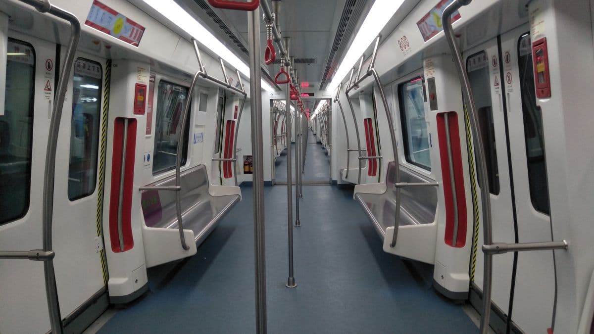 Metro Ticket On WhatsApp: वॉट्सऐप पर ऐसे खरीदें मेट्रो टिकट, मुंबई में शुरू हुई सुविधा