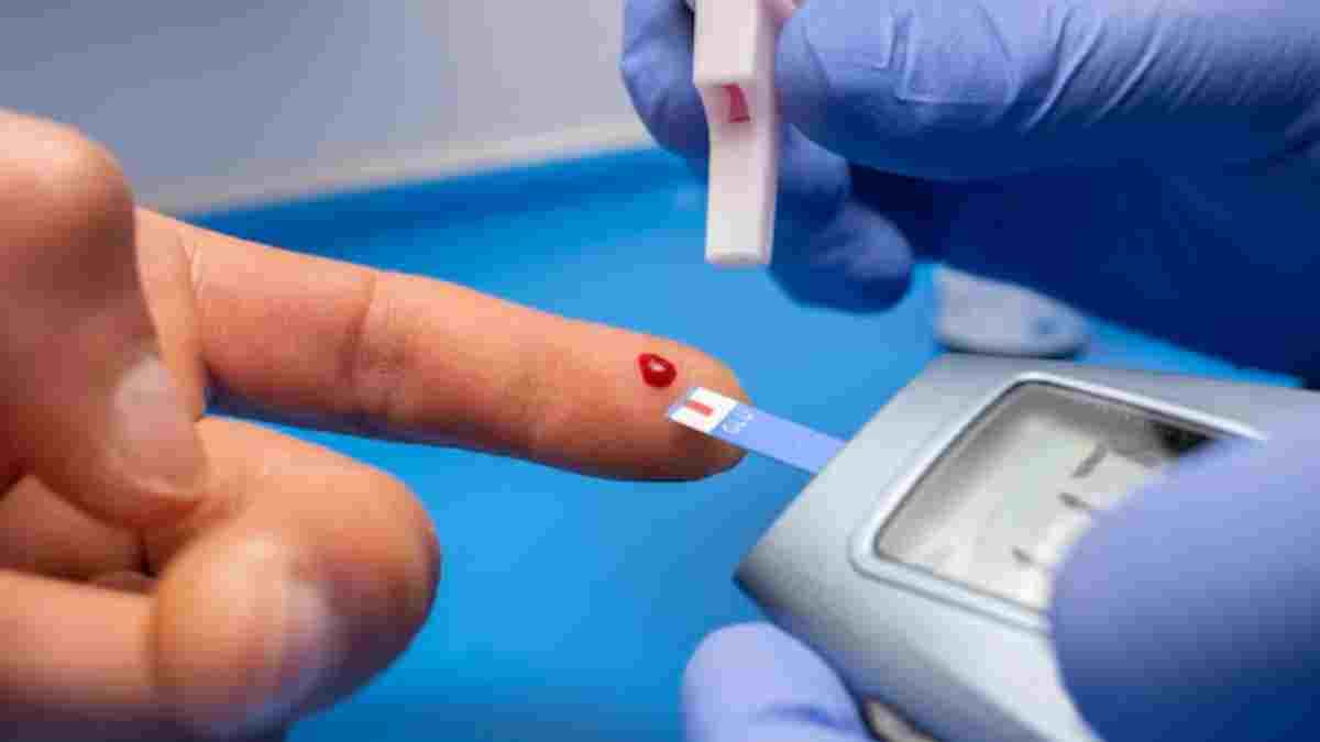 Blood Sugar चेक करने का सही टाइम और तरीका क्या? एक्सपर्ट से जानें