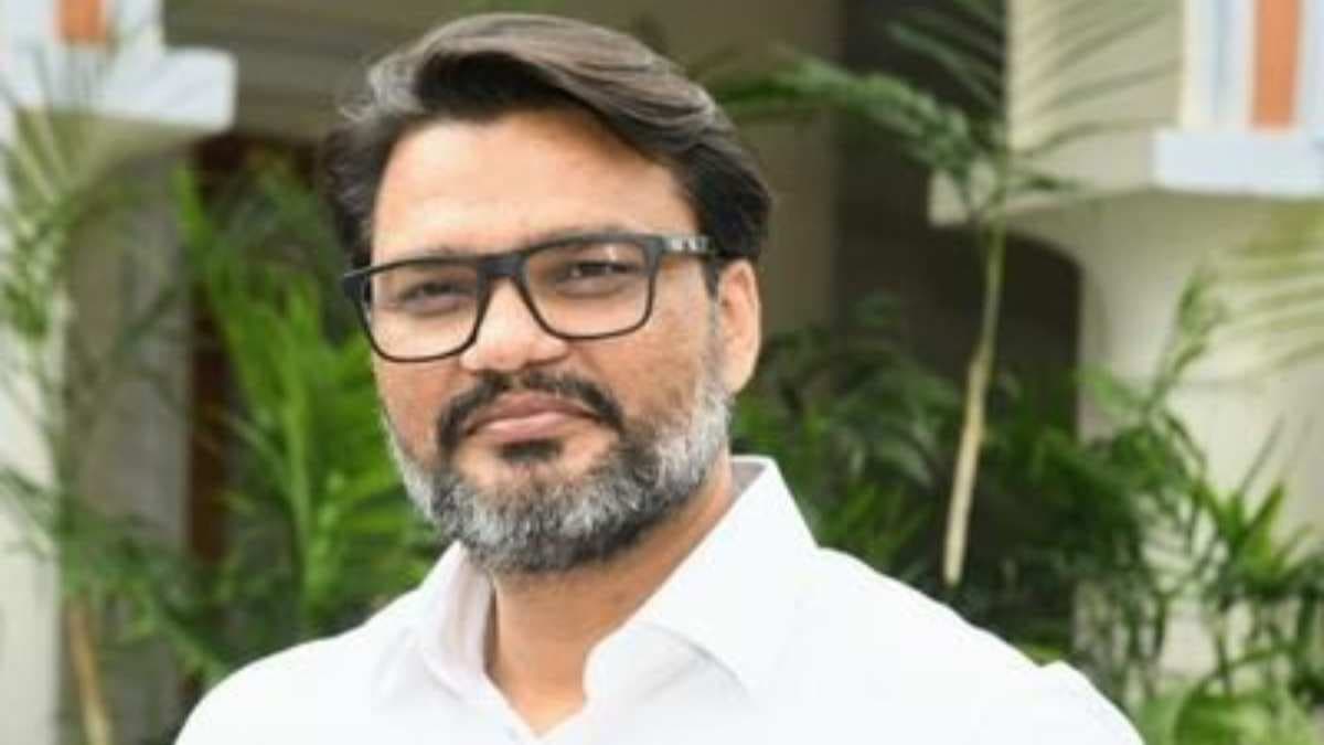 राजस्थान फोन टैपिंग मामले में पूर्व CM अशोक गहलोत के OSD लोकेश शर्मा गिरफ्तार