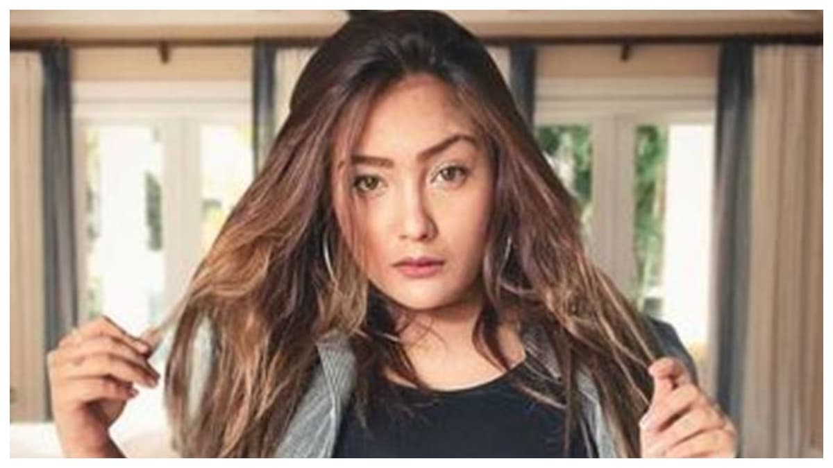 Bigg Boss की एक्स कंटेस्टेंट के पिता का निधन, Aashika Bhatia के सिर से उठा साया