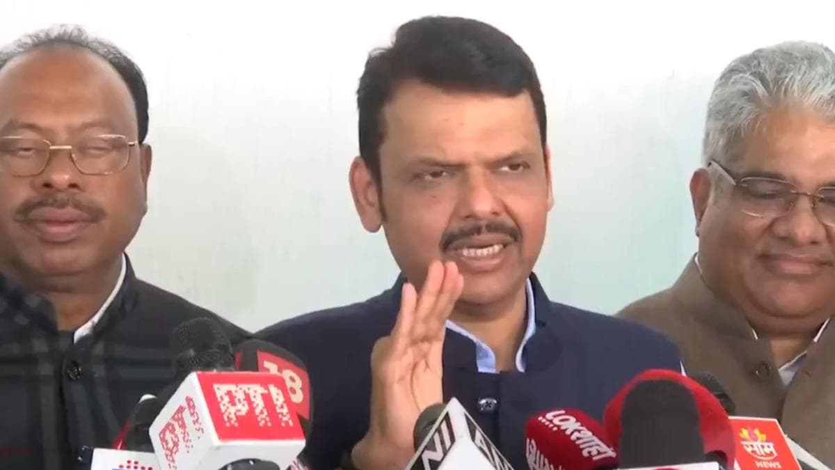 देवेंद्र फडणवीस सरकार का बड़ा ऐलान, पुणे पुल हादसे में मृतकों के परिजनों को मिलेंगे 5 लाख