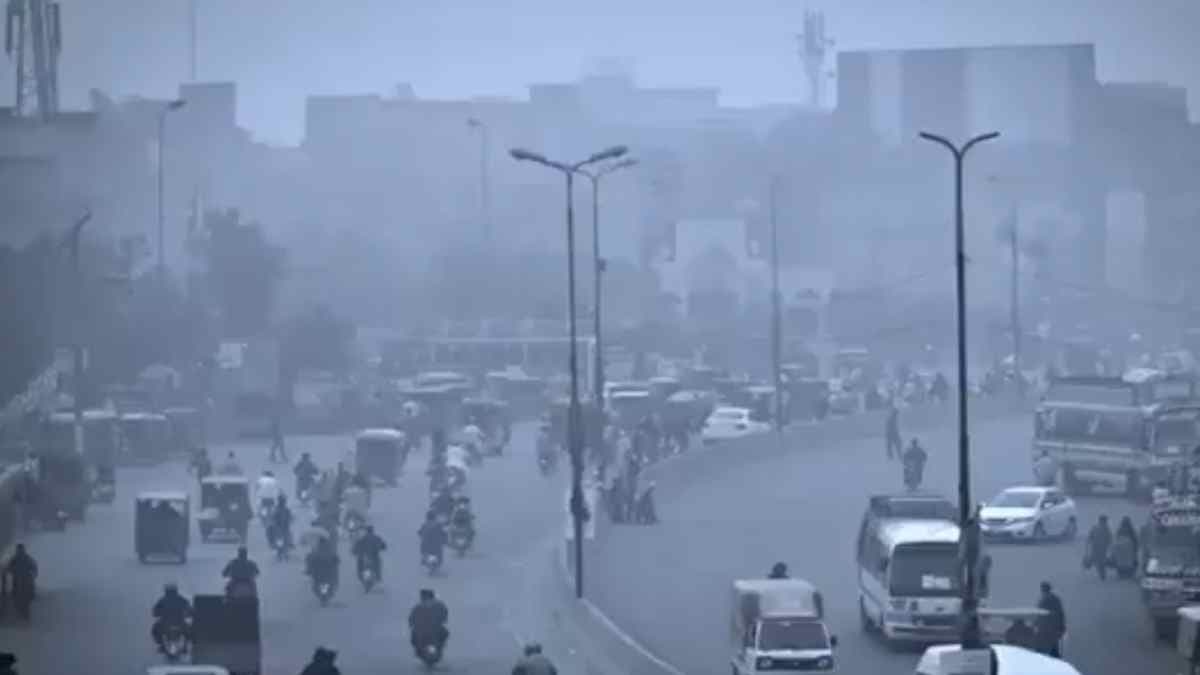जम्मू कश्मीर की हवा को जहरीली बना रहा पाकिस्तान! AQI 500 पार