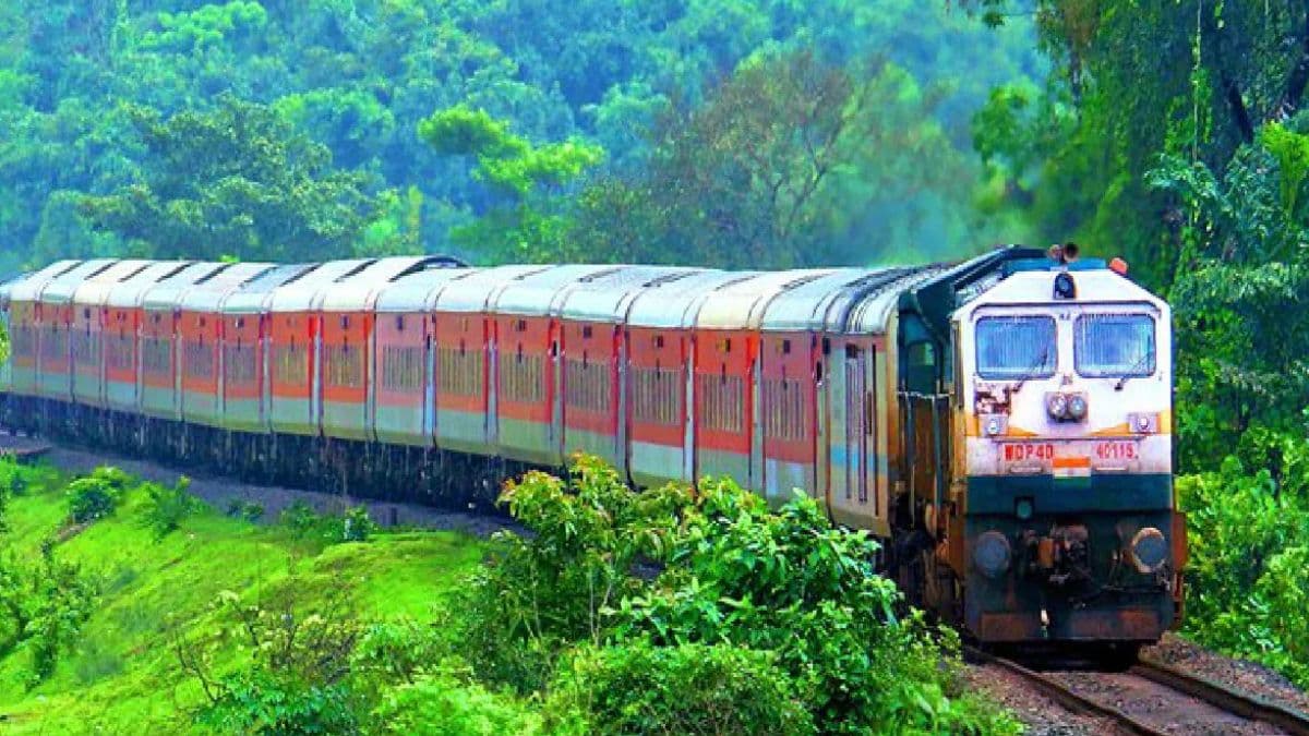 Sarkari Naukri: 10वीं पास के लिए रेलवे में बंपर भर्तियां, 5647 पदों पर मांगे गए आवेदन