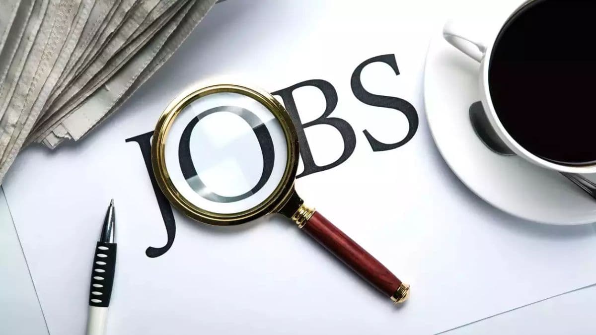 UP Jobs: उत्तर प्रदेश के युवा हो जाएं तैयार, मिलेंगी 1 करोड़ नौकरियां!