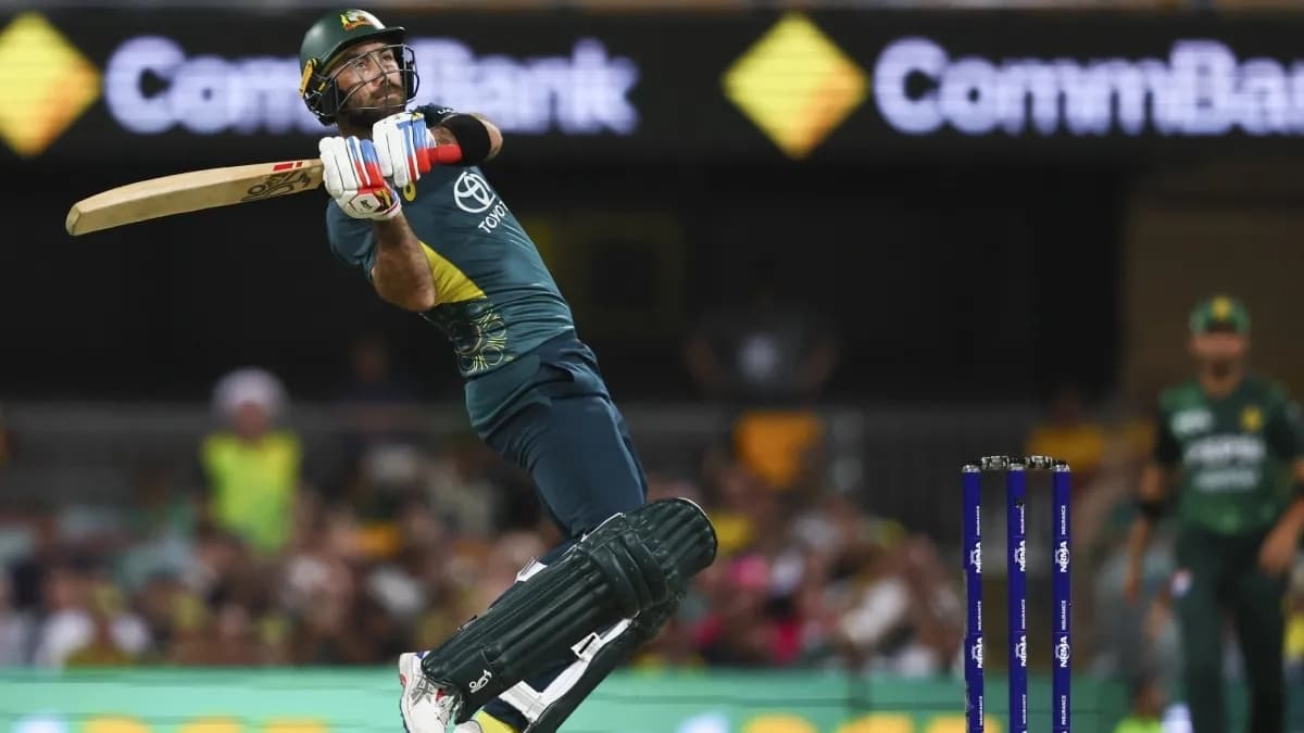 AUS vs PAK: मेगा ऑक्शन से पहले ग्लेन मैक्सवेल का बड़ा धमाका, बने रोहित-कोहली के खास क्लब का हिस्सा