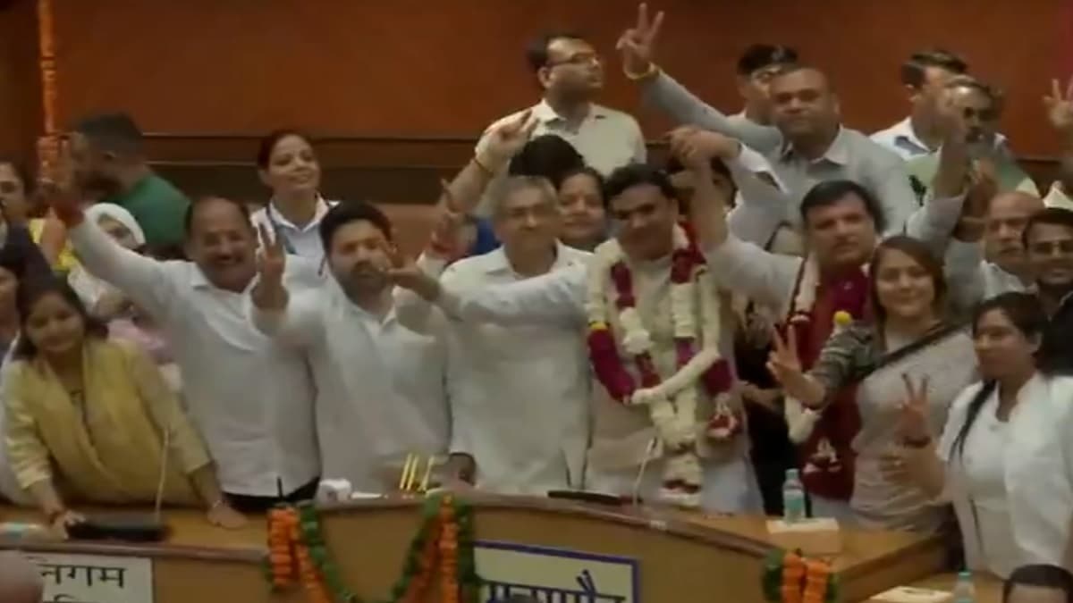 Delhi Mayor Election : AAP के महेश खींची बने MCD के मेयर, सिर्फ 3 वोट से हारे बीजेपी पार्षद