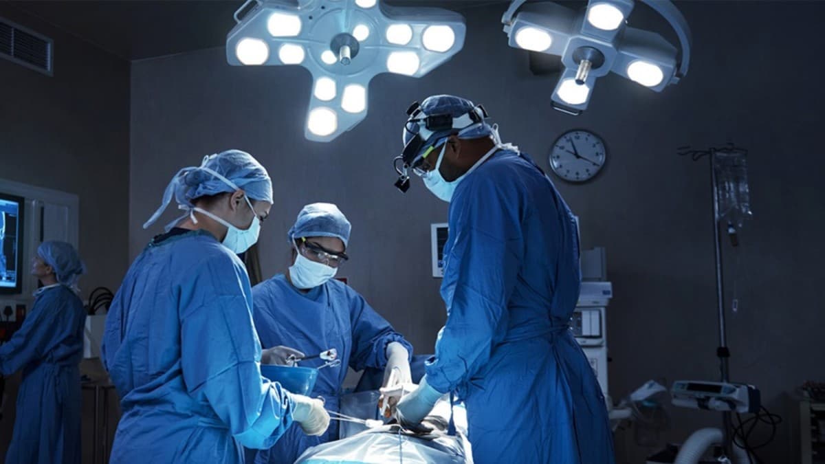 महिला के गर्भाशय से निकला 5 किलो का ट्यूमर, देख उड़े डॉक्टरों के होश, लखनऊ में 4 घंटे चला ऑपरेशन