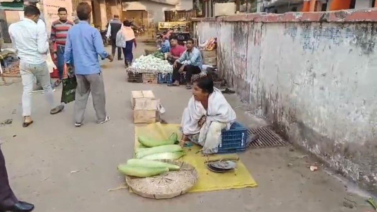 कहने के लिए तो है डिप्टी मेयर पर सब्जी बेचकर कर रही गुजारी, जानिए चिंता देवी की कहानी