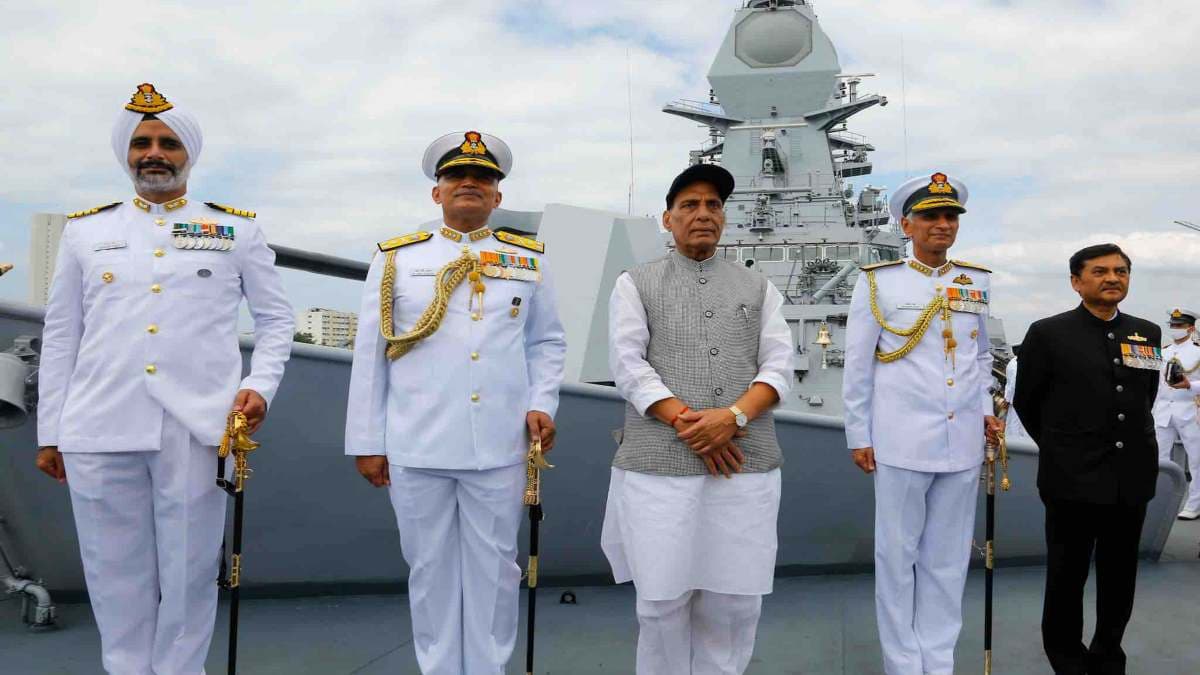 Indian Navy: हथियार और वॉरशिप बनाने वाले कर्मचारियों को सम्मानित करेंगे रक्षा मंत्री, DRDO में कार्यक्रम