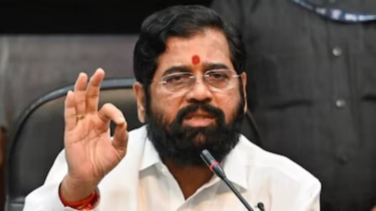 'शिंदे नहीं लेंगे शपथ तो हम भी मंत्री नहीं...', शिवसेना MLA के बयान पर महाराष्ट्र में सियासी भूचाल