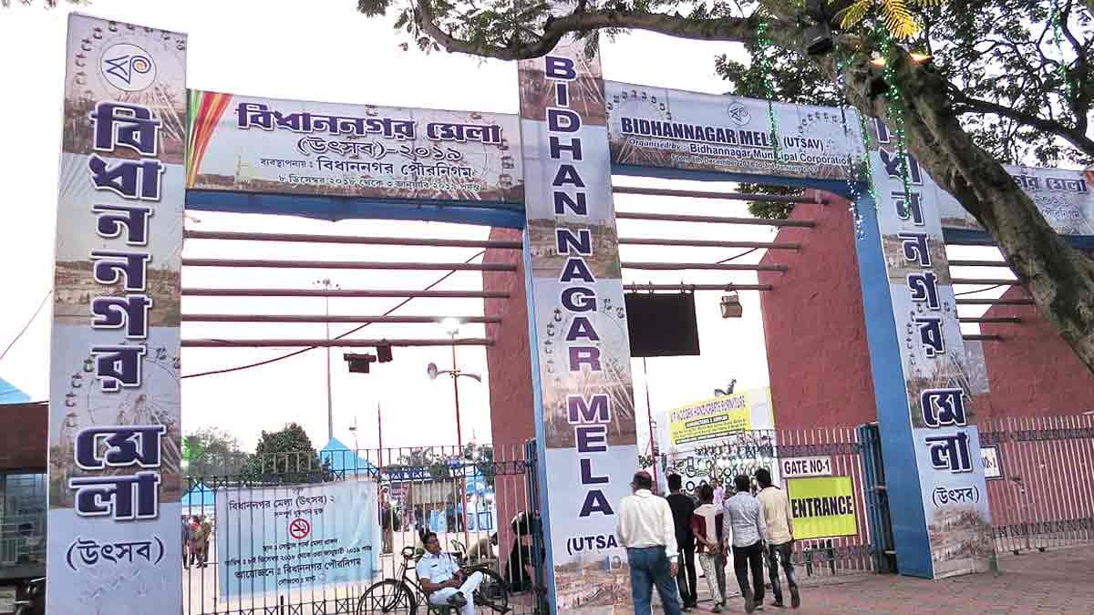हिंदुओं पर हिंसा की बड़ी कीमत चुकाएगा पड़ोसी, इस मेले में बांग्लादेशी व्यापारियों की Entry बैन