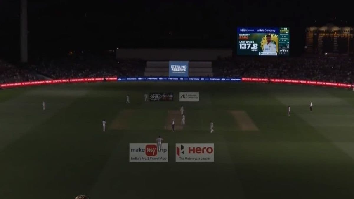 IND vs AUS: एडिलेड मैदान पर यह क्या हुआ! अचानक छा गया घनघोर अंधेरा, रोकना पड़ा खेल