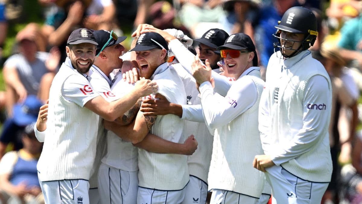 NZ vs ENG: न्यूजीलैंड के घर में इंग्लिश गेंदबाज का चमत्कार, झटकी जोरदार हैट्रिक, 7 साल बाद हुआ यह कारनामा