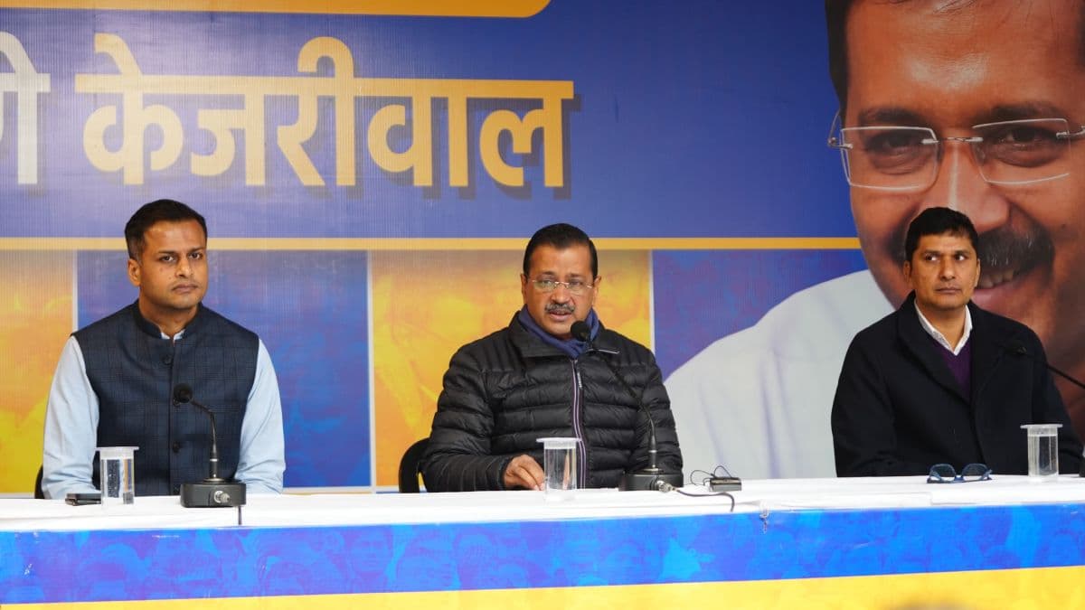 'वोट खरीदने के लिए नेता को मिले 10 हजार, जनता में बांट रहे एक हजार', अरविंद केजरीवाल का खुलासा