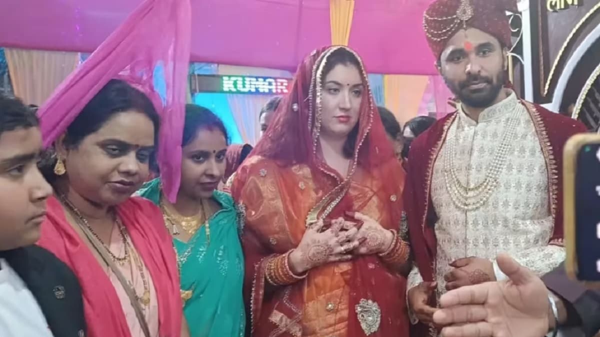 बिहार के लड़के के इश्क में कैसे पड़ी गोरी मेम? बन गई उसकी दुल्हन, पढ़ें अनोखी लव स्टोरी