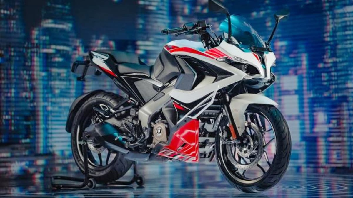 सबसे हाई-टेक फीचर्स के साथ नई Pulsar RS 200 हुई लॉन्च, कीमत 1.84 लाख से शुरू