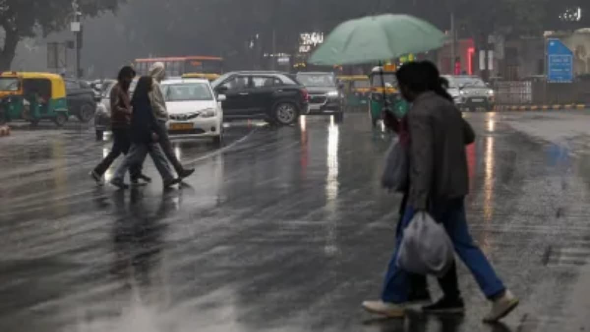दिल्ली समेत 4 राज्यों में बारिश, 7 में कोहरे का अलर्ट, UP-राजस्थान में कोल्ड डे, जानें देशभर का मौसम