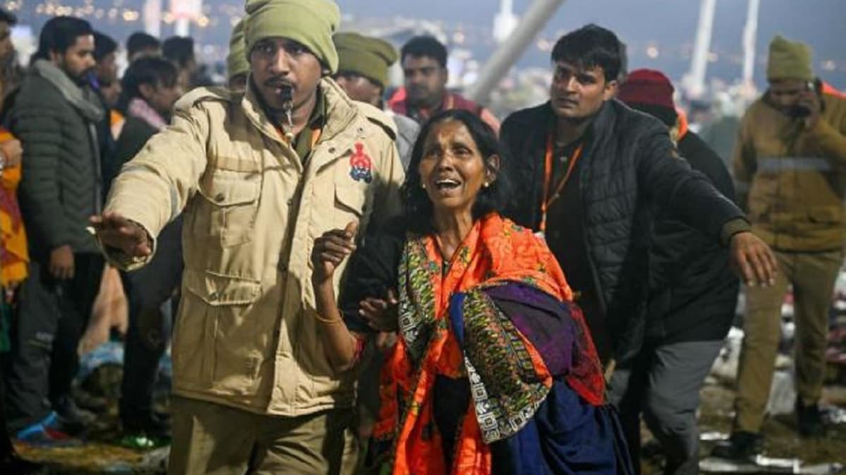 महाकुंभ में भगदड़ मचने के 5 कारण; UP पुलिस-प्रशासन फेल हुआ या वाकई लोगों की थी गलती?