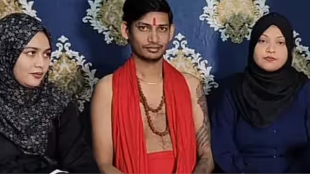 महाकुंभ में हिंदू पति की 2 मुस्लिम बीवियां वायरल…जानें कैसे हुआ प्यार और शादी?