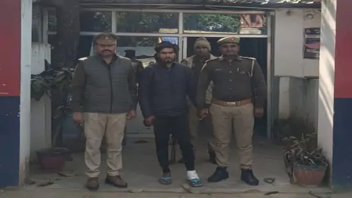 Video: Pratapgarh में Amir Hashmi गिरफ्तार, बनाता था धार्मिक भावनाएं भड़काने वाली रील