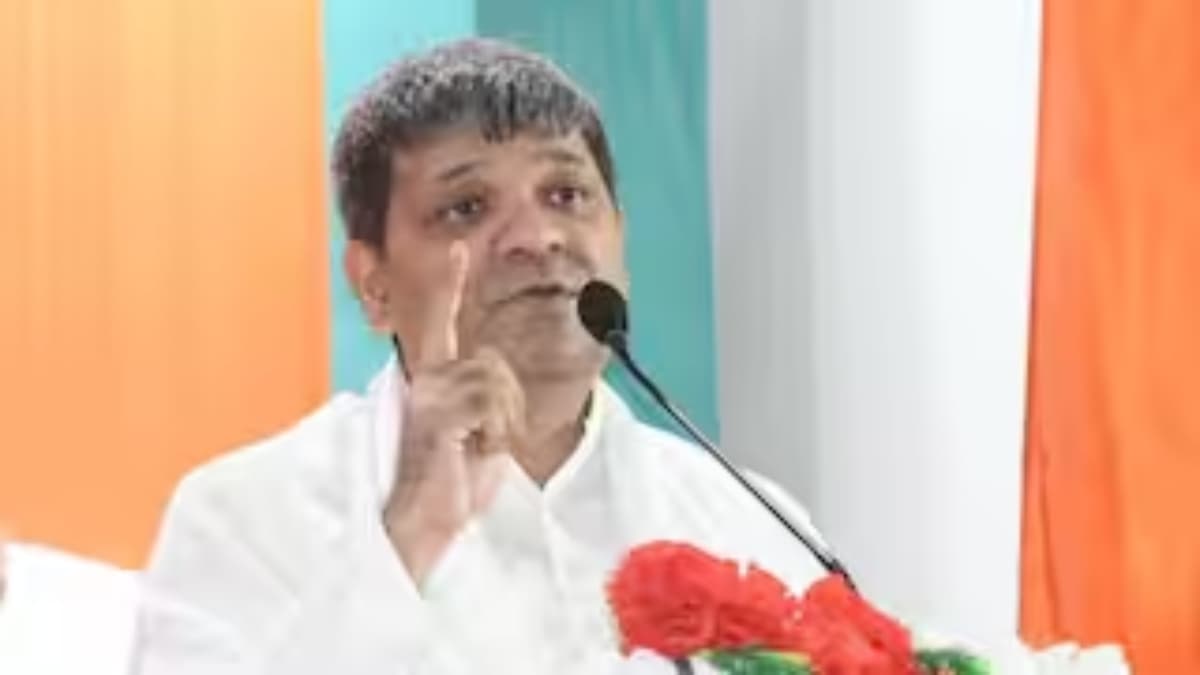 'पेशे से इंजीनियर, पार्टी के चाणक्य...', योगी सरकार पर हमलावर मंत्री आशीष पटेल कौन?