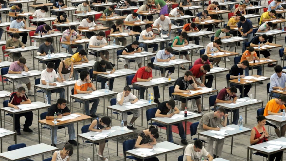 UPPSC New Exam Dates: असिस्टेंट प्रोफेसर की भर्ती परीक्षा की नई डेट जारी, कैंडिडेट यहां देखें पूरी जानकारी