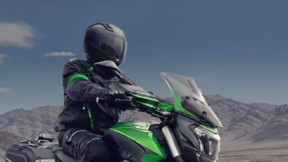 bajaj Dominor 400