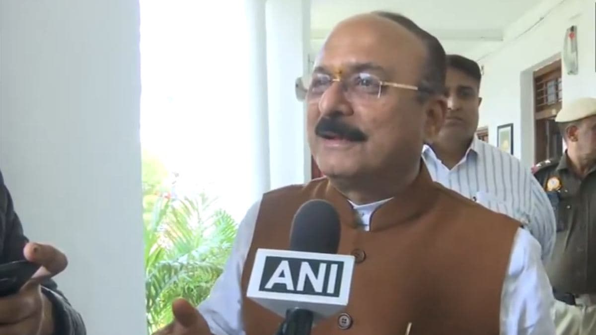 'जिसने जनता का पैसा लूटा उन्हें लौटाना तो पड़ेगा', दिल्ली सरकार में मंत्री आशीष सूद ने 'आप' पर कसा तंज