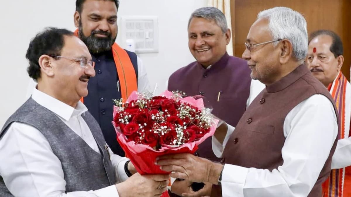 बिहार में आज शाम 4 बजे मंत्रिमंडल विस्तार, लिस्ट में जीवेश मिश्रा समेत 6 नाम शामिल