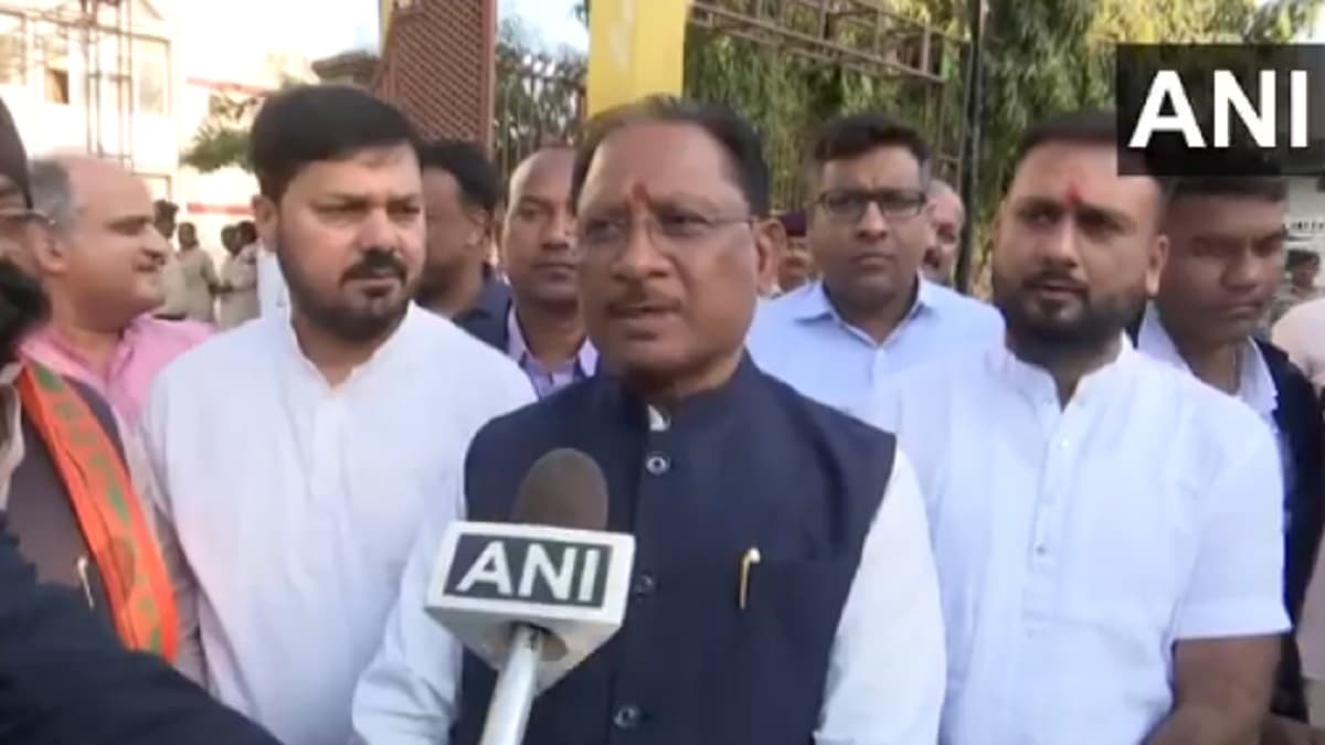 दिल्ली चुनाव के बाद BJP का क्लीन स्वीप, छत्तीसगढ़ निगम में कांग्रेस का सूपड़ा साफ
