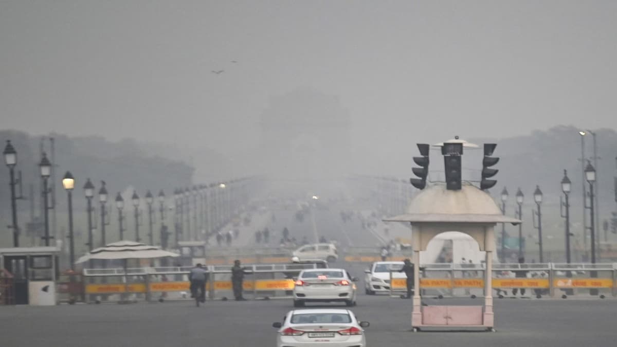 दिल्ली-NCR में घटा प्रदूषण, ग्रैप-3 की पाबंदियां हटीं