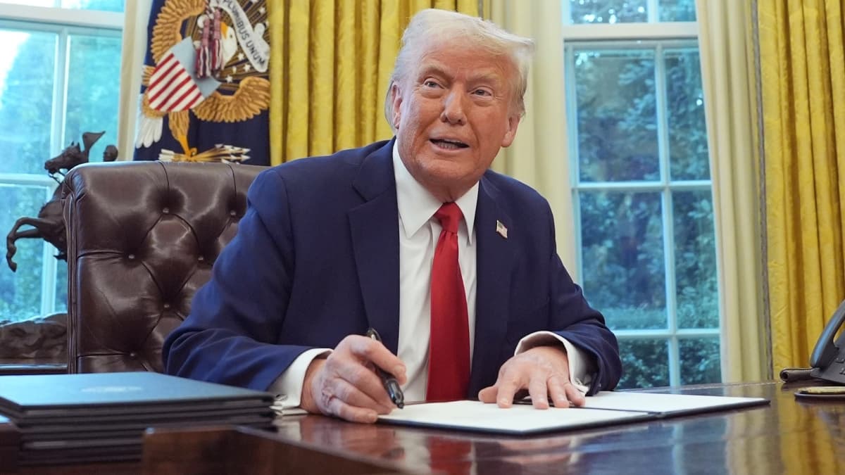 Donald Trump का बड़ा फैसला, महिला स्पोर्ट्स में बैन की ट्रांसजेंडर्स एथलीट्स की एंट्री