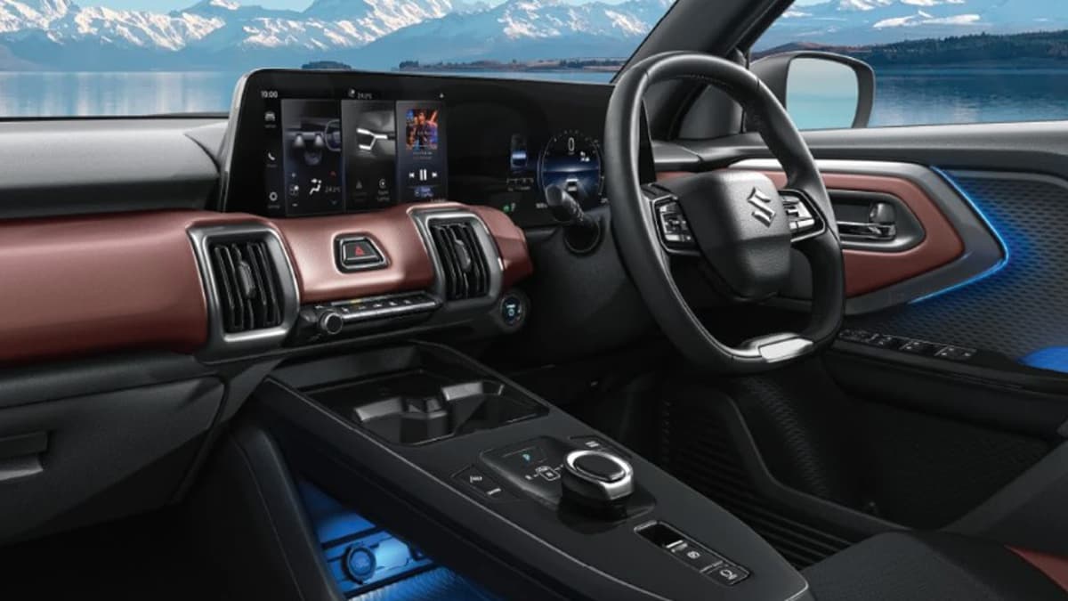 E Vitara cabin