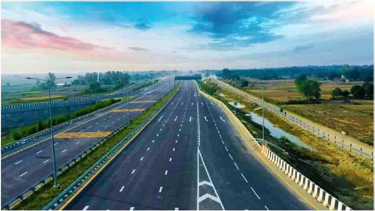 UP में 50 हजार करोड़ से बनेंगे 7 नए एक्सप्रेसवे; 56 जिलों की कनेक्टिविटी होगी बेहतर