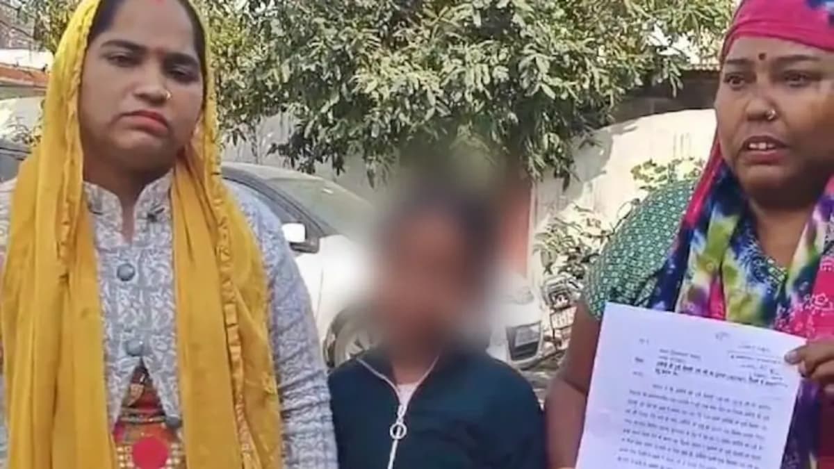मुरादाबाद में प्रिंसिपल की पिटाई से 8 साल की छात्रा के आंखों की रोशनी गई, DM ने दिए जांच के आदेश