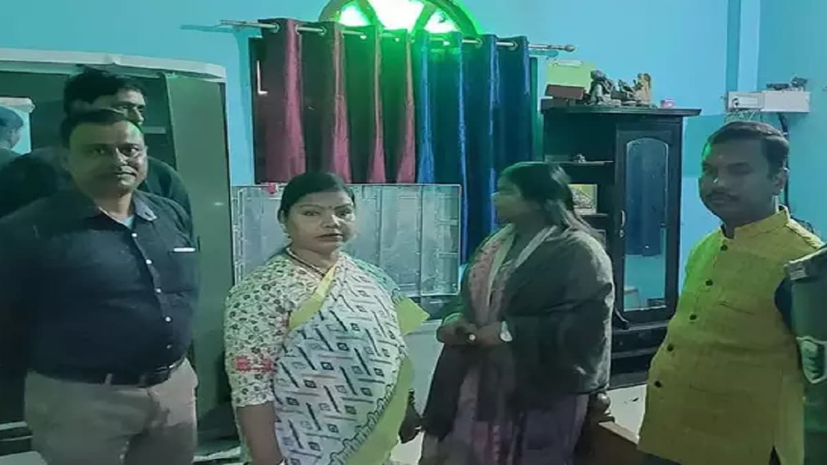 Bihar: RJD की प्रदेश उपाध्यक्ष बीमा भारती के घर चोरी, अष्टधातु की मूर्ति-सोने के गहने समेत CCTV का डीवीआर भी ले गए