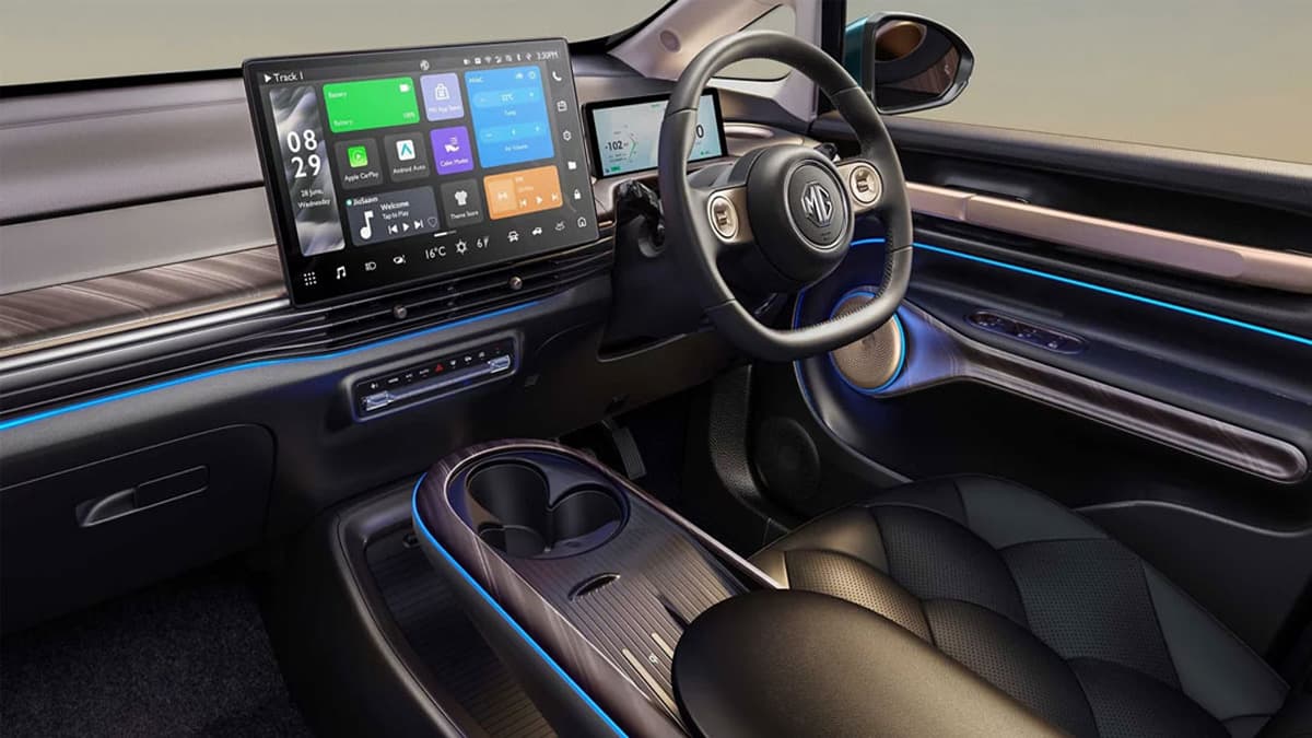 Nexon EV और Punch EV को छोड़ लोग जमकर खरीद रहे हैं ये इलेक्ट्रिक कार, 332km की मिलेगी रेंज