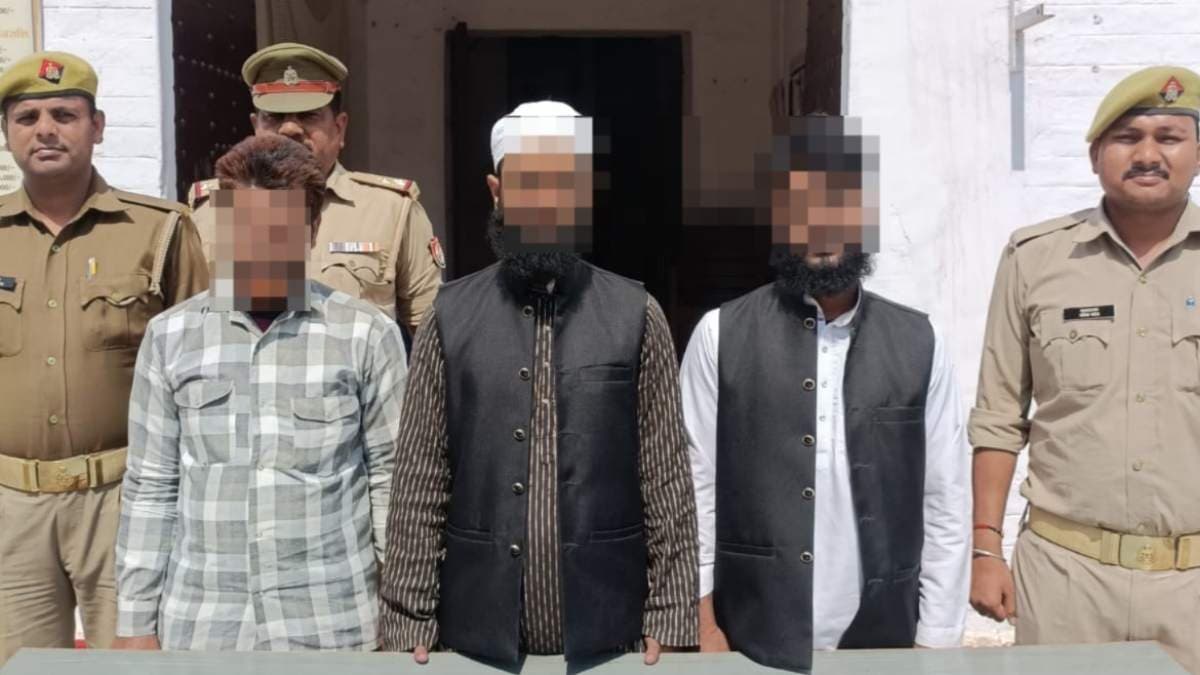 अलीगढ़ में पकड़े गए चार बांग्लादेशी, पुलिस को मिली बड़ी सफलता