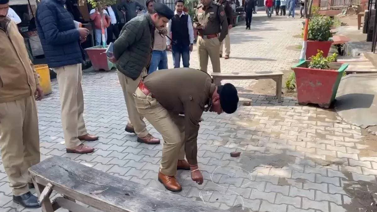 Video: अंबाला कोर्ट में अचानक गोलियां चलने से दहशत, पेशी में आया युवक था निशाना