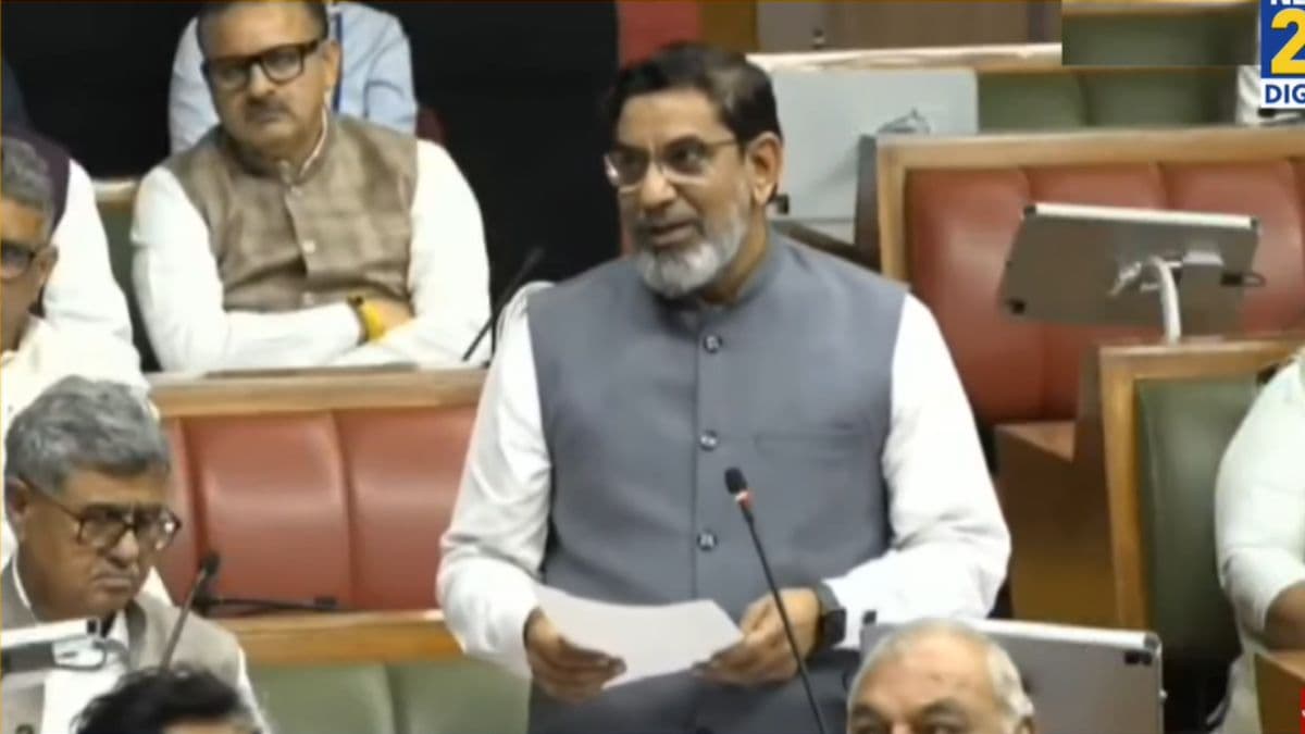 Video: ईद की छुट्टी कैंसिल होने पर सदन में हंगामा, हरियाणा सीएम बोले, इसे मुद्दा न बनाएं