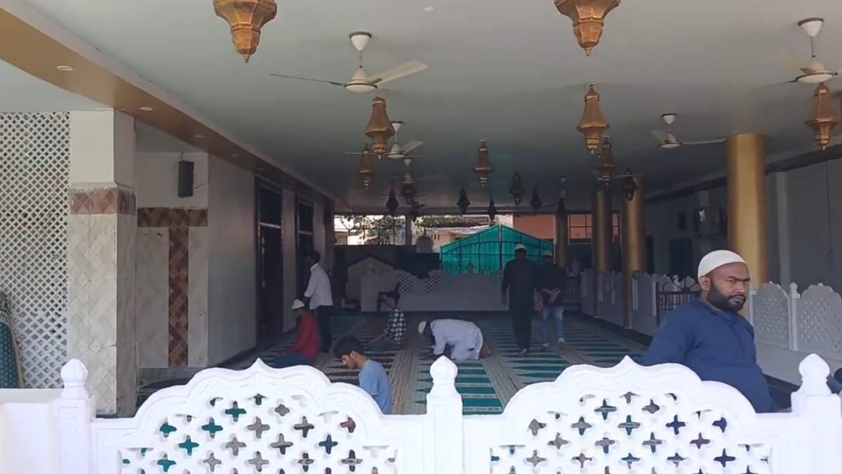 Lucknow Mosque India Vs NZ
