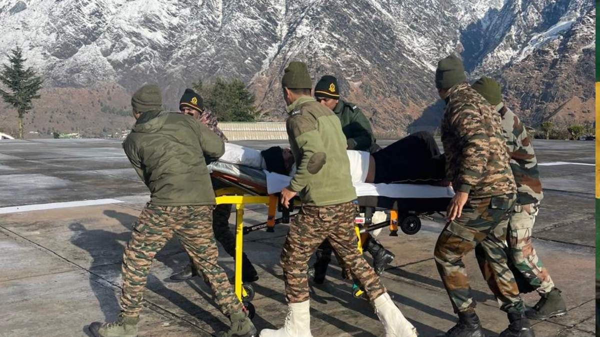 150 मिनट बर्फ के नीचे दबा रहा, होश आने पर ली लंबी-लंबी सांसें; Uttarakhand Avalanche में जिंदा बचे शख्स ने सुनाई आपबीती