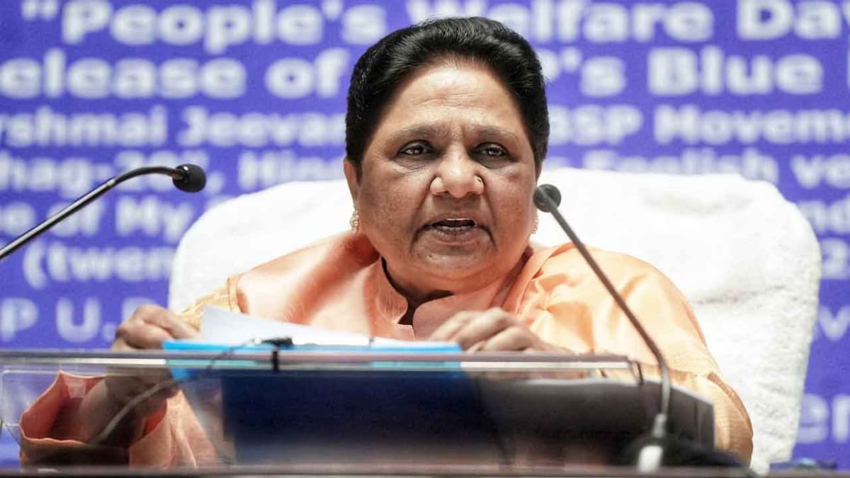 'कब्र या मजार को तोड़ना गलत'; औरंगजेब की कब्र पर छिड़े विवाद पर मायावती ने लिखा ट्वीट
